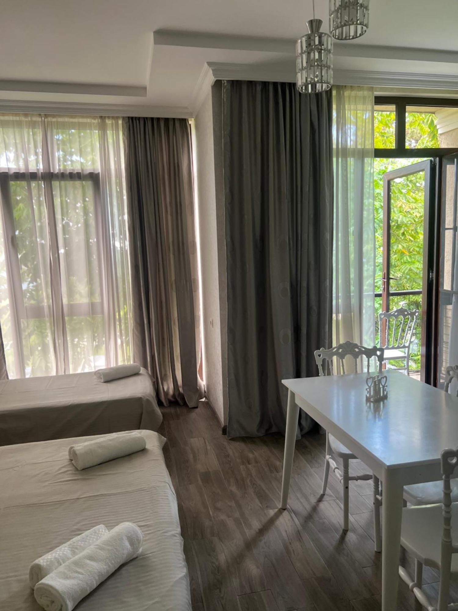 Aparthotel House On Moryakov 55 Czakwi Zewnętrze zdjęcie