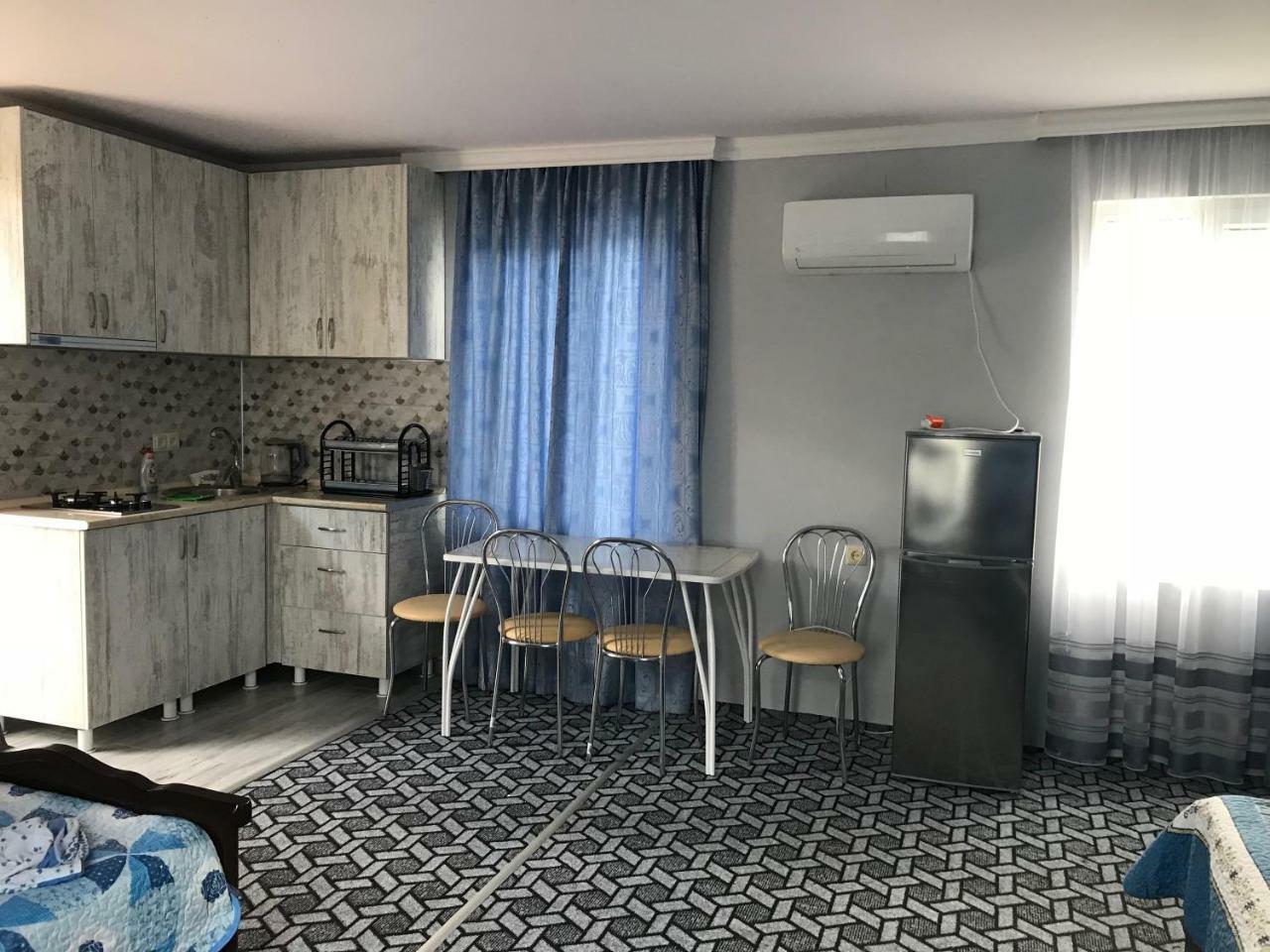 Aparthotel House On Moryakov 55 Czakwi Zewnętrze zdjęcie